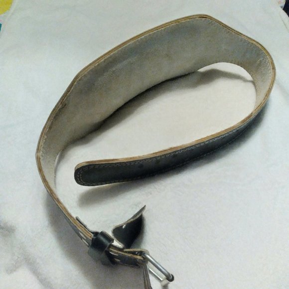 VALEO 6" Padded Contoured Weightlifting Belt - Picture 5 of 7